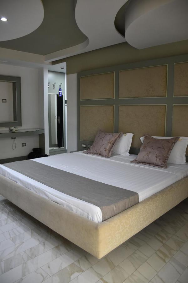 New W Hotel Тирана Экстерьер фото