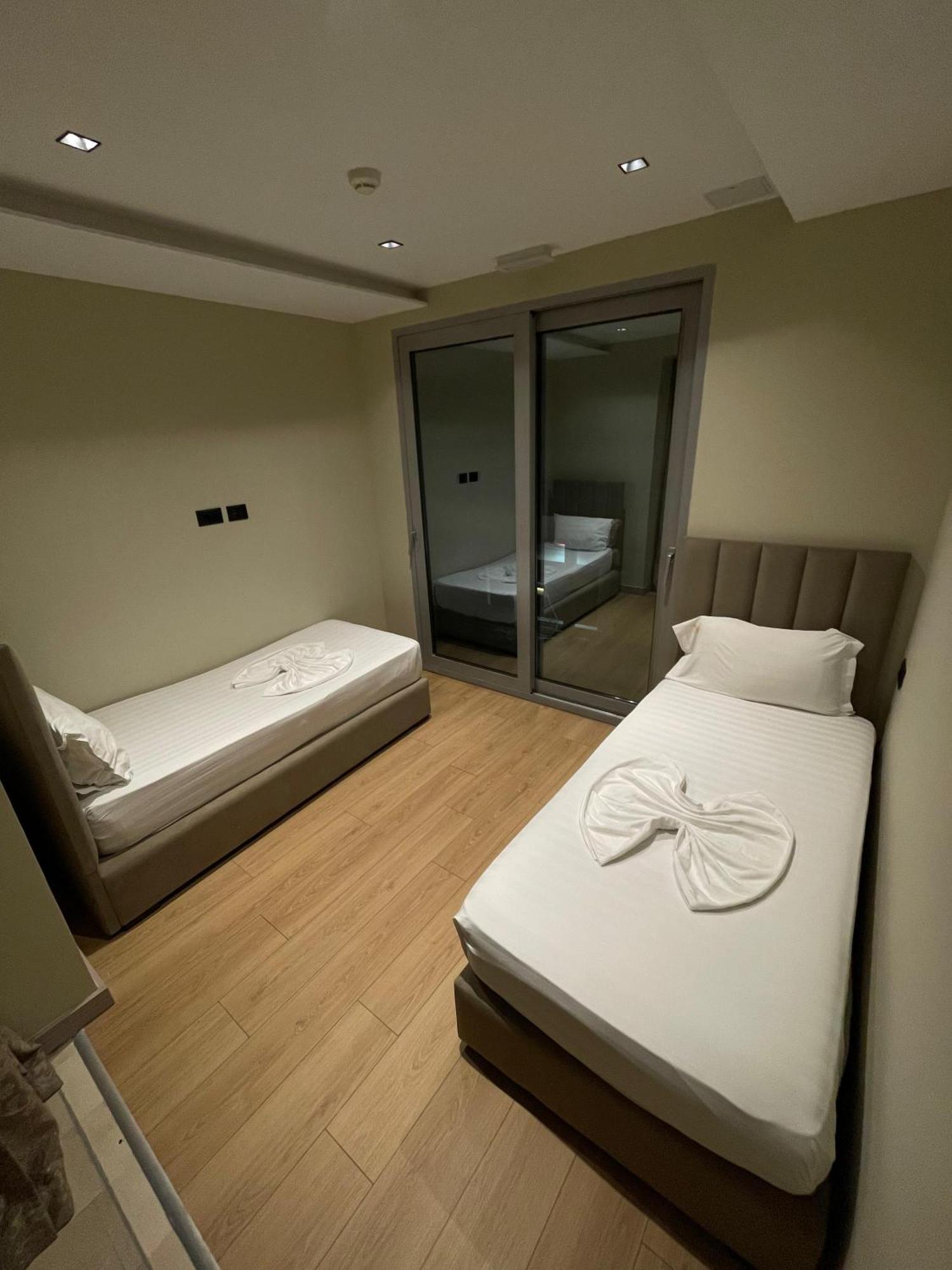 New W Hotel Тирана Экстерьер фото